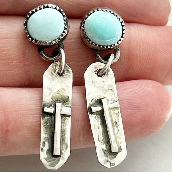 Gorgeous Vintage Handcrafted Southwestern Turquoise Sterling Silver Earrings - Picture 2 of 11